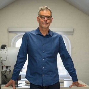 Photo of Ronald J. Deibert.