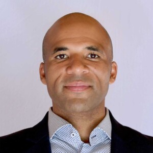 Akwasi Owusu-Bempah headshot