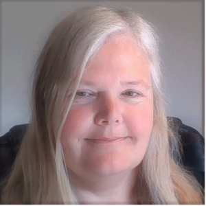 Shelley McCabe Headshot