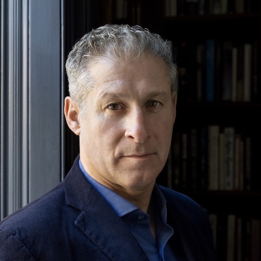 Image of Photo of Chris Pavone