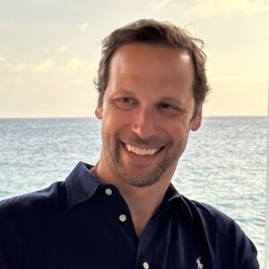 Photo of Gregg Hurwitz