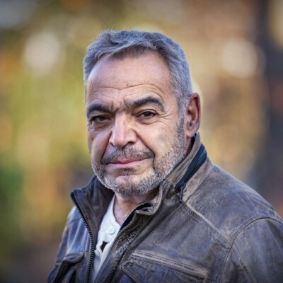 Image of Julian Sher