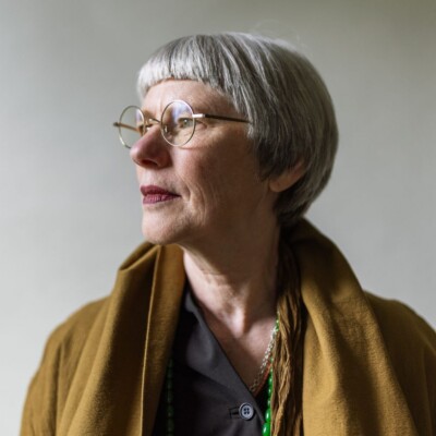 Lisa Robertson